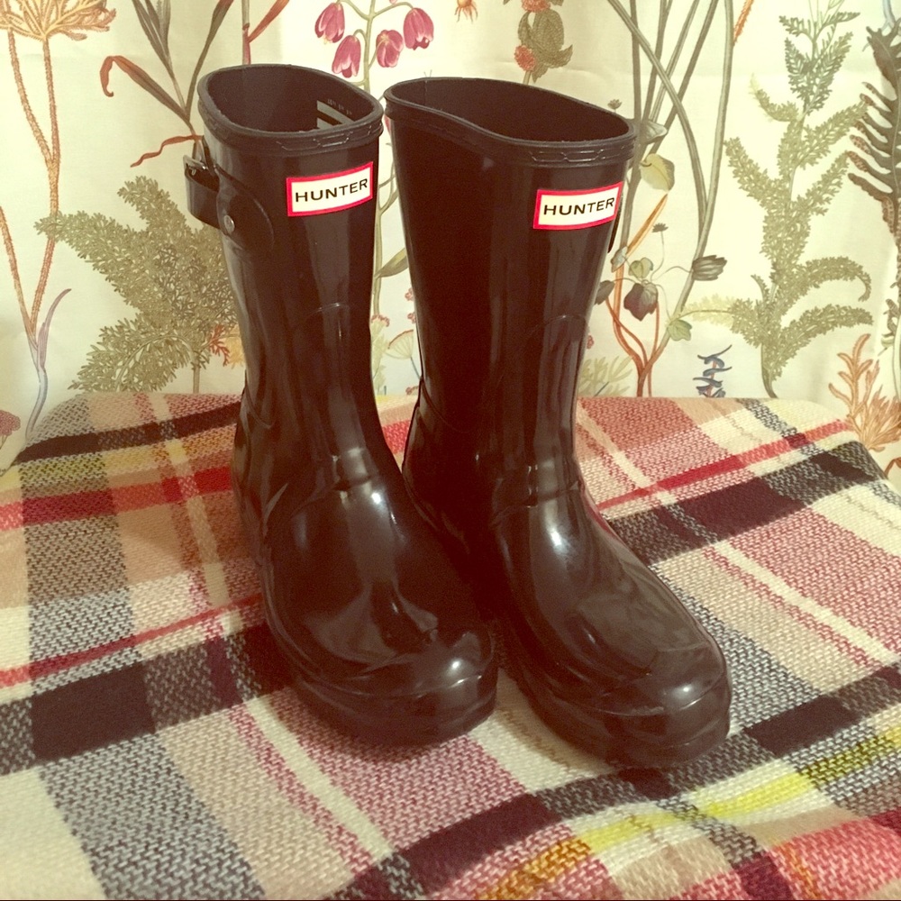 Black Friday Flash Sale! NWOT Black Hunter Boots